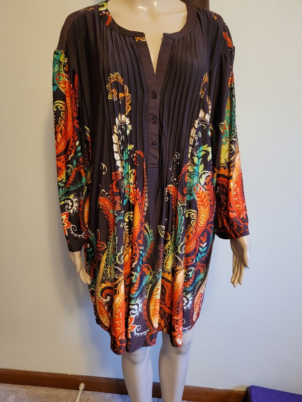 Sergenti Brand - Brown Floral Paisley, Pleated 1/4 Button Front Mini Dress. 4X